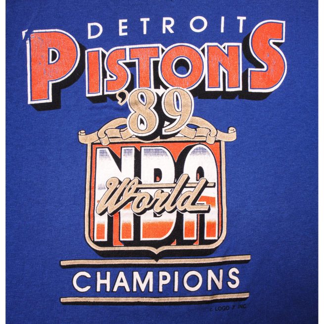VINTAGE NBA DETROIT PISTONS WORLD CHAMPIONS TEE SHIRT 1989 MEDIUM MADE IN USA