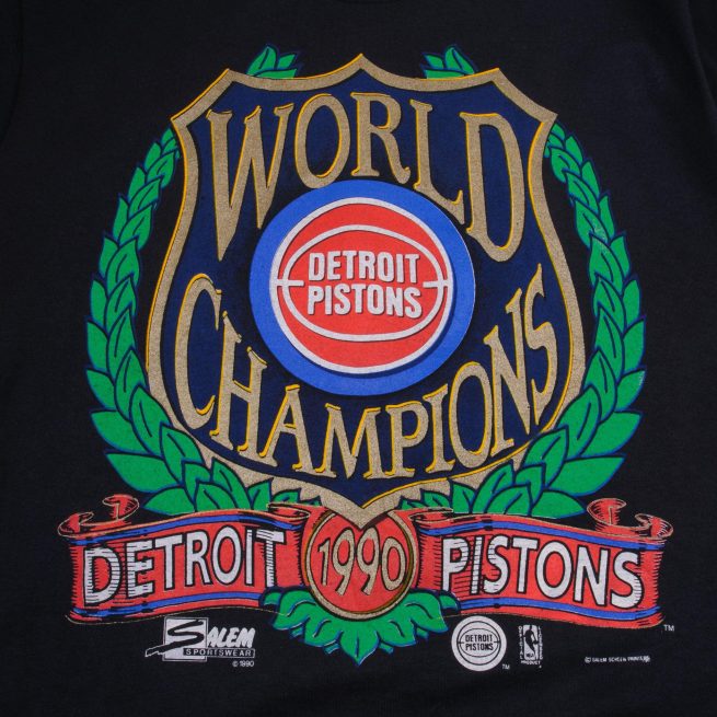 VINTAGE NBA DETROIT PISTONS WORLD CHAMPIONS 1990 TEE SHIRT LARGE MADE USA